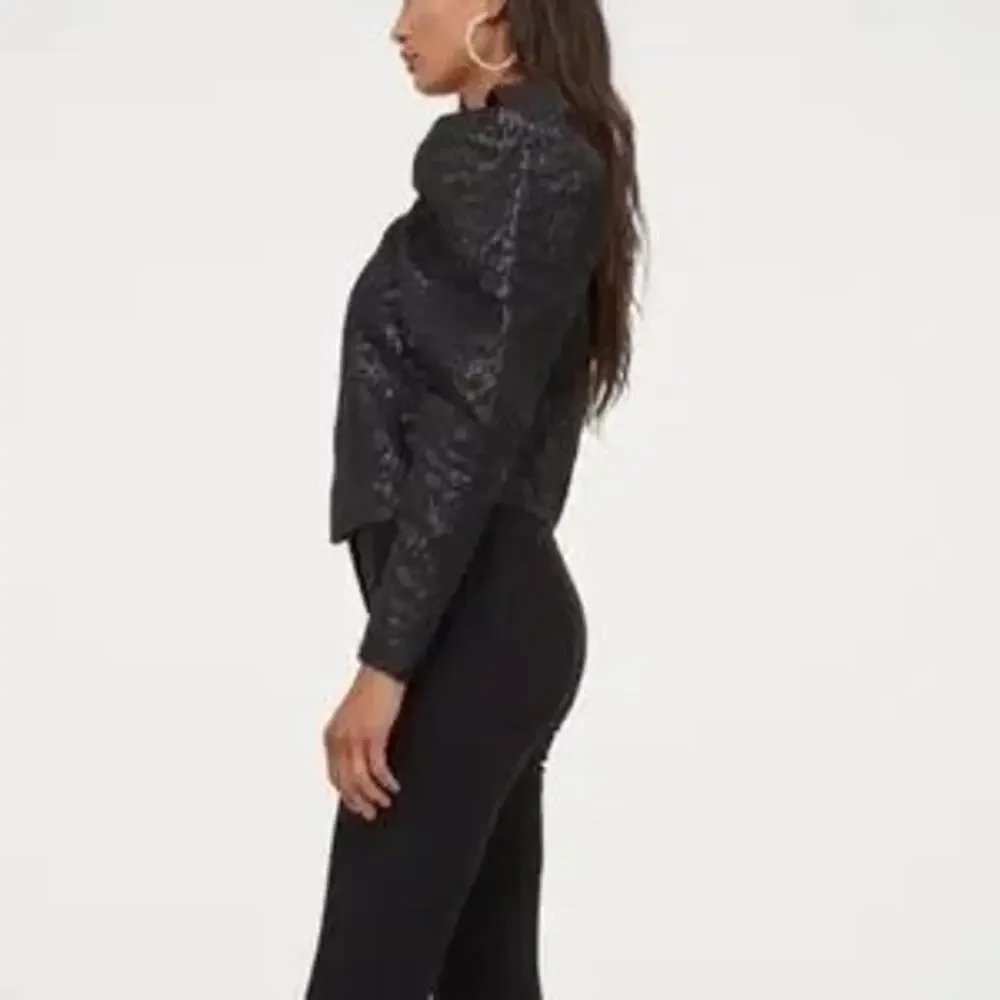 H&M | Puff Sleeve, Square Neck Shimmer Blouse | Size Medium - Picture 3 of 7